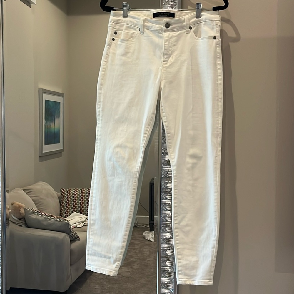 Liverpool white Hugger skinny Jean size 10/30.